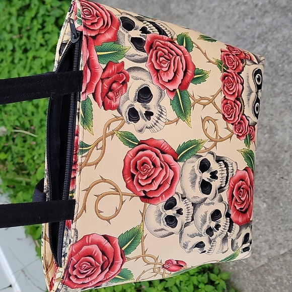 HANDBAG - Picture 9 of 9